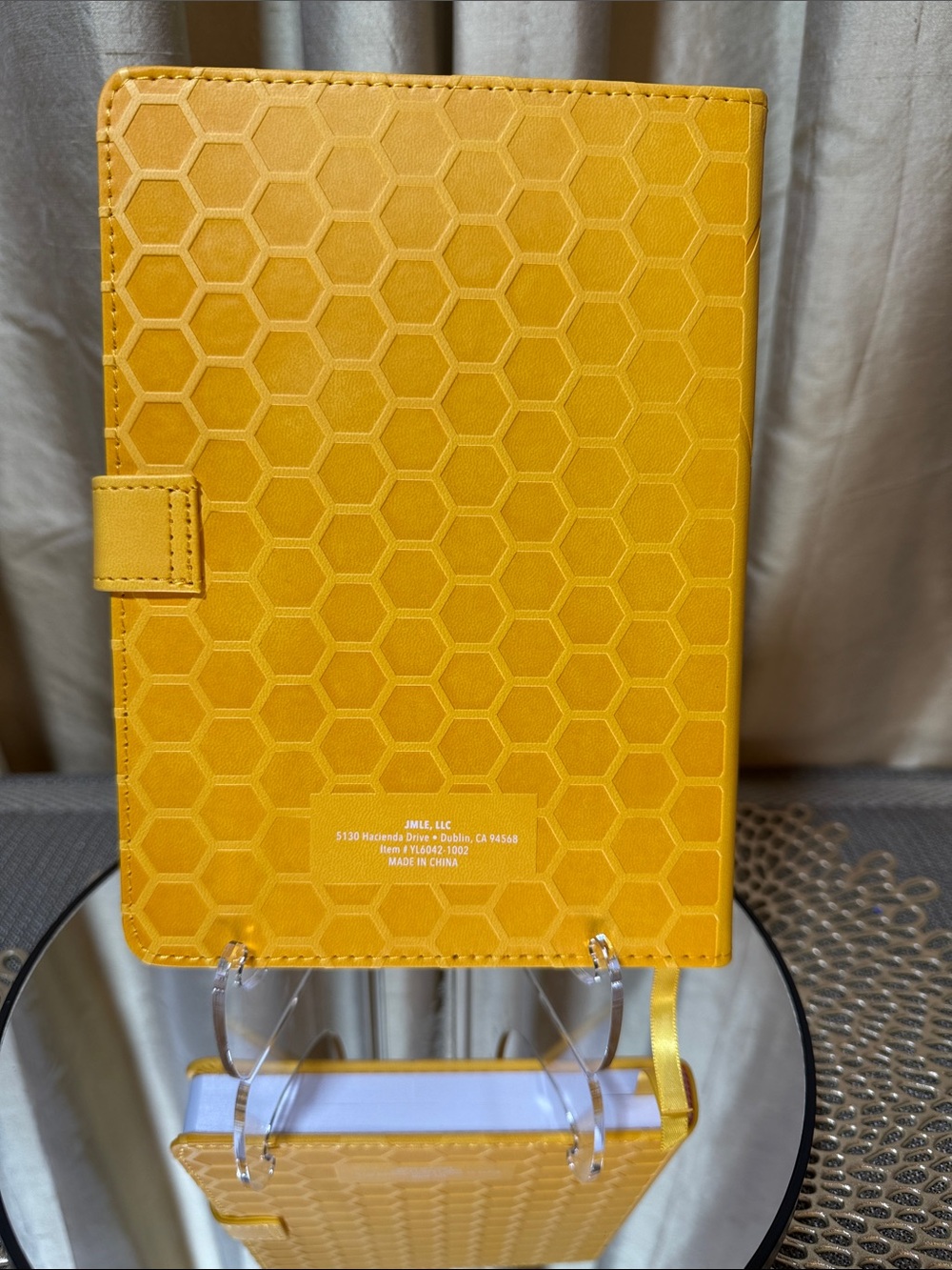 Bee Kind Journal + Daisy Mug - Picture 3 of 9